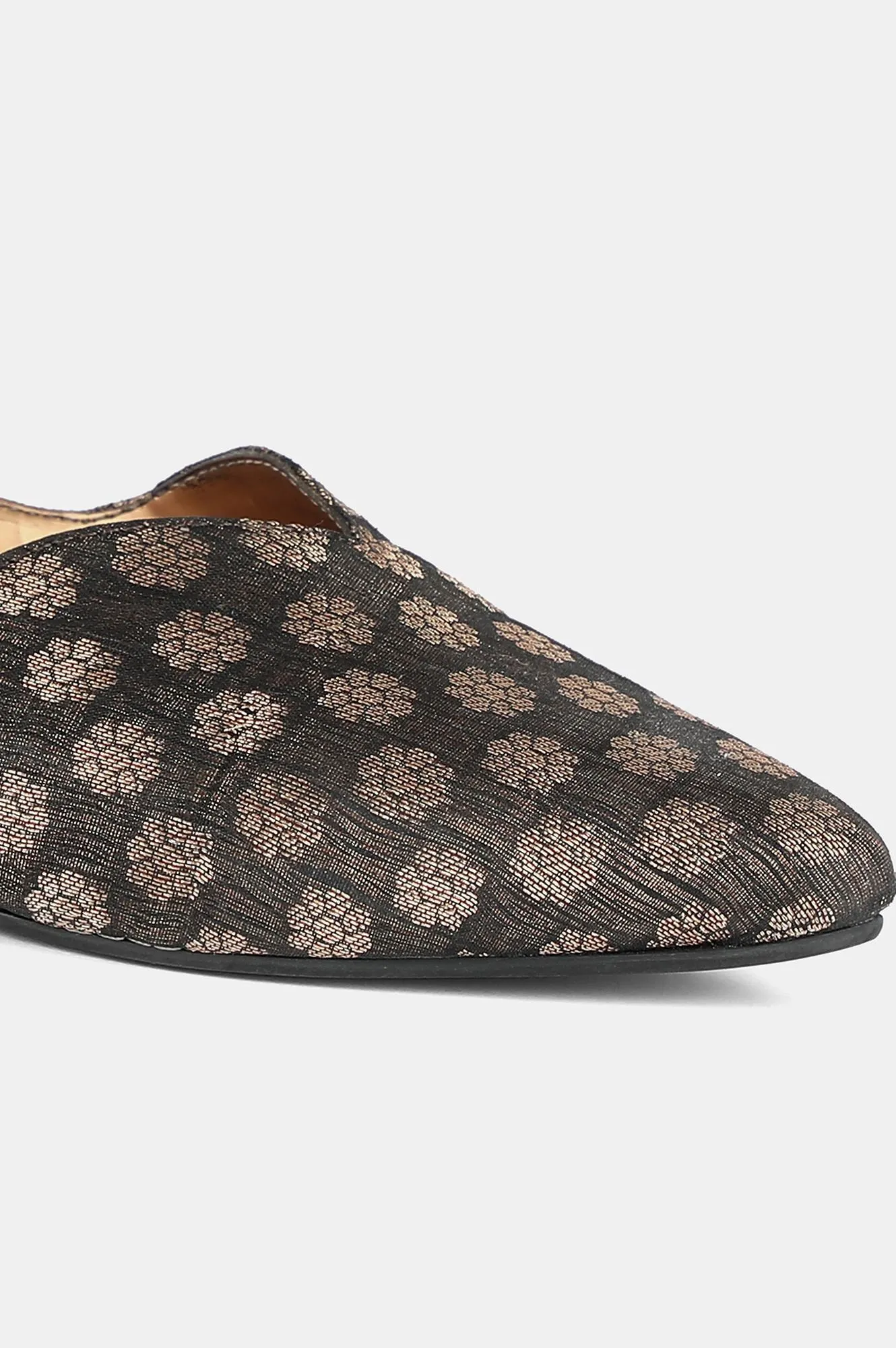 Aurelia Black Gold Pointed Toe Self Design Flat - ZNOVAH