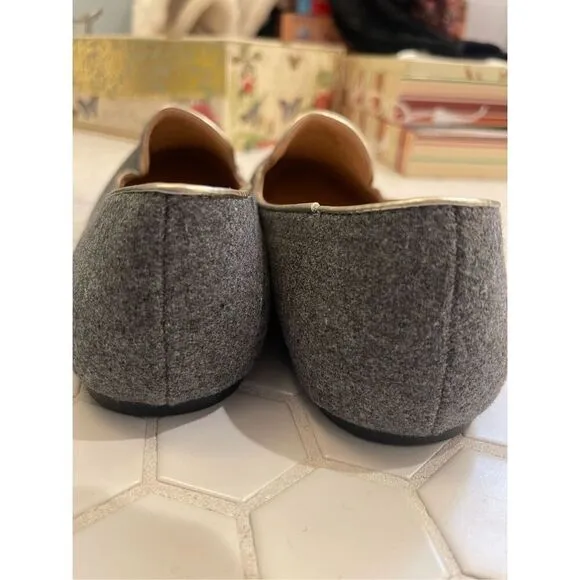 C. Wonder Bee Happy Grey Flats 7.5