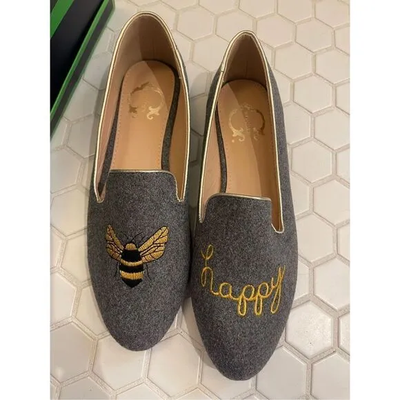 C. Wonder Bee Happy Grey Flats 7.5