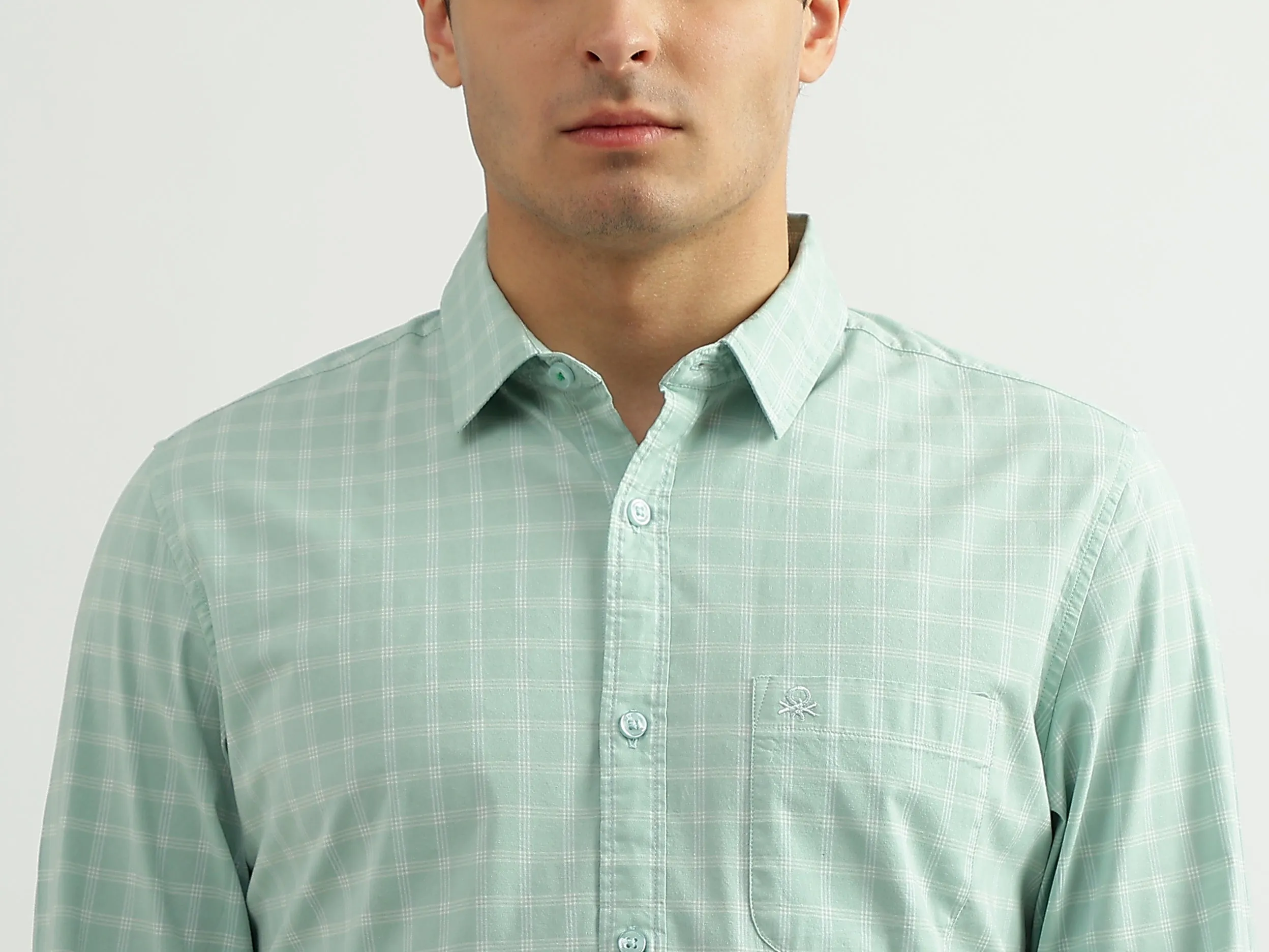Men Checked Spread Collar Shirt