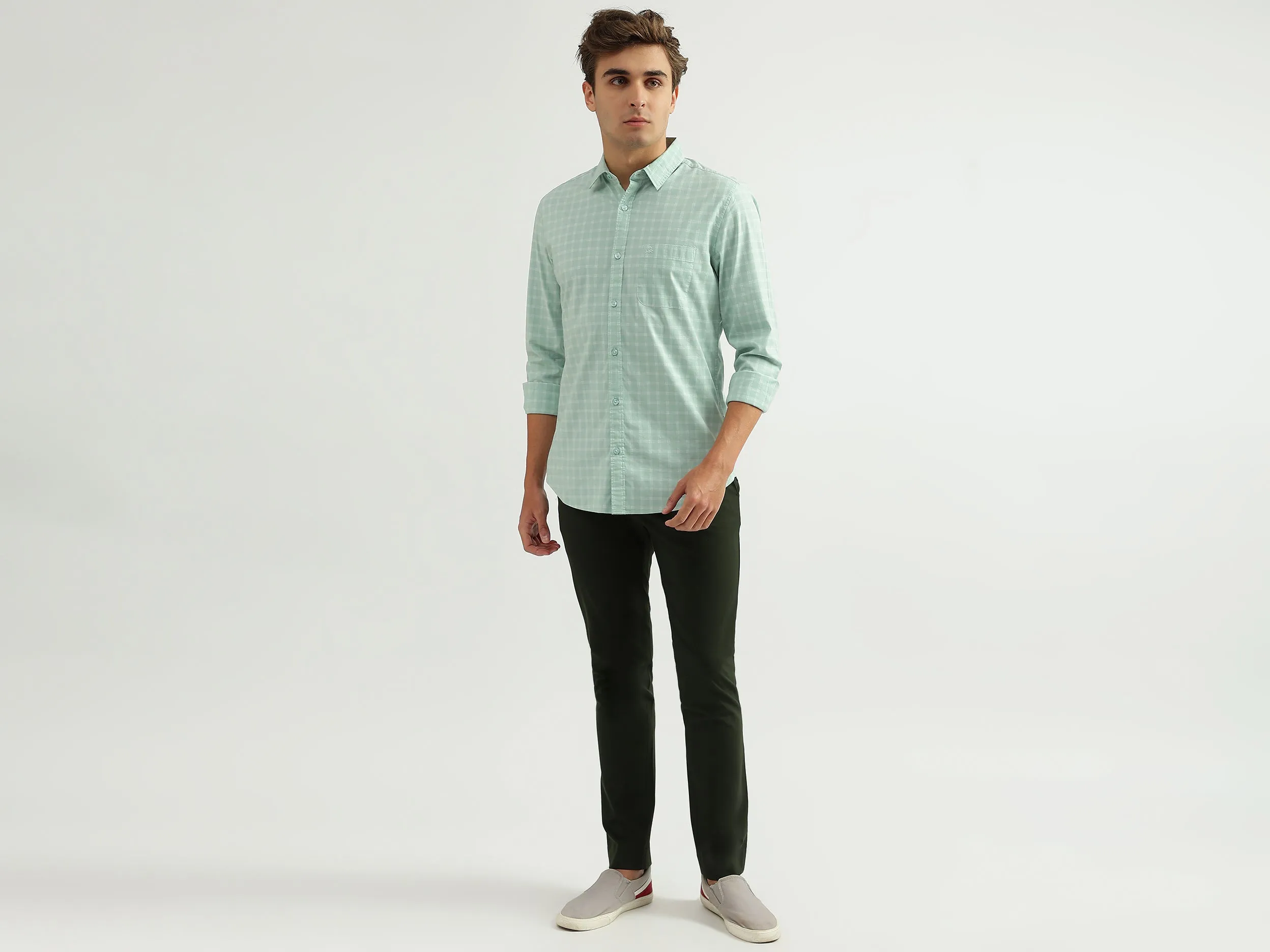 Men Checked Spread Collar Shirt