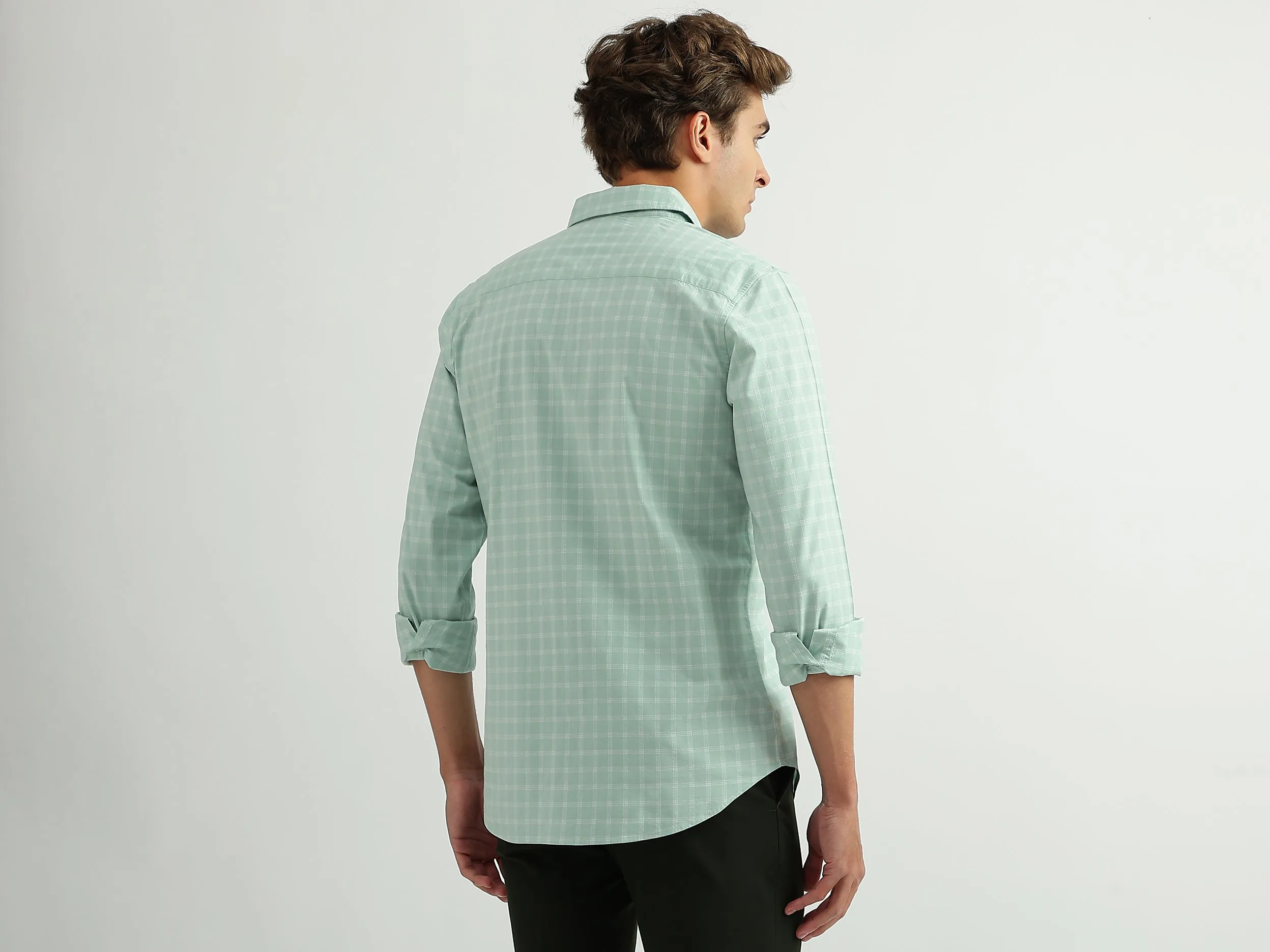 Men Checked Spread Collar Shirt