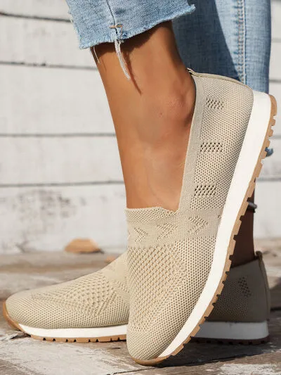 Mesh slip-ons met ronde neus
