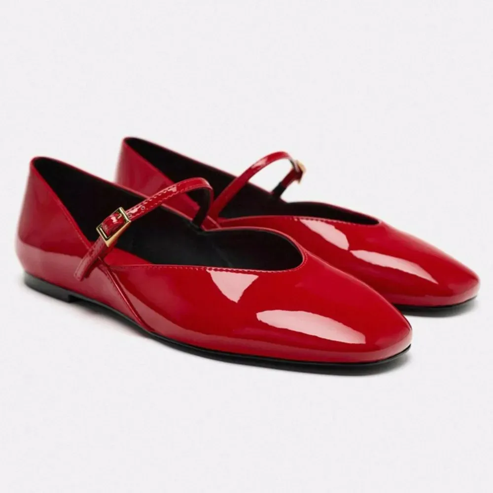 Round Toe Flats Slip-Ons
