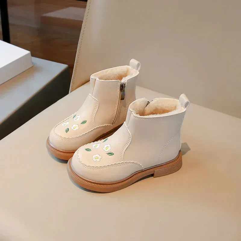 Warm And Comfy - Children's Boots With Floral Embroidery And Zip